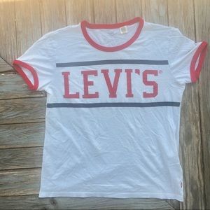 Levi’s Tee